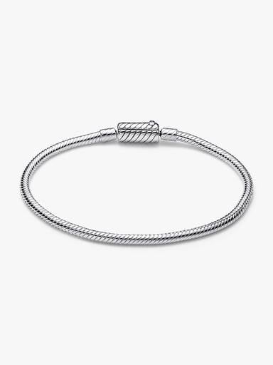 Easy-Close Magnetic Clasp Snake Chain Bracelet
