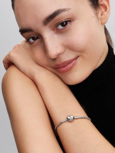 Heart Clasp Snake Chain Bracelet