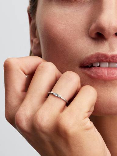 Pandora Era Lab-Grown Diamond Triple Stone Ring