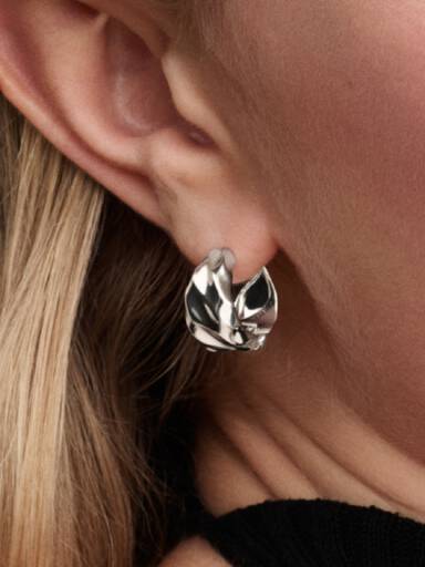 Rippled Small Hoop Earrings