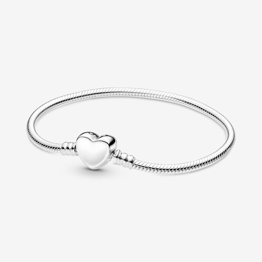 Pandora Moments Engravable Heart Clasp Snake Chain Bracelet image number 0