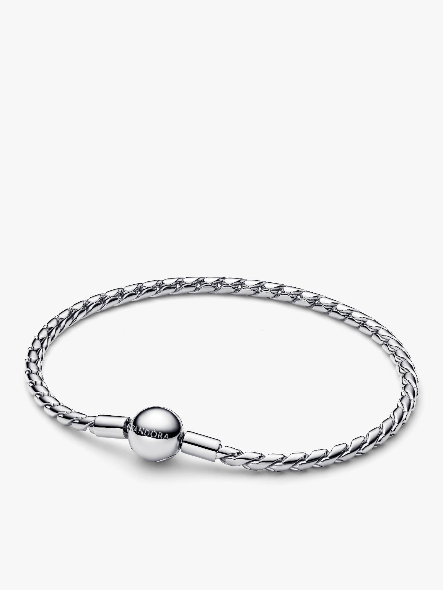 Round Clasp Wing Chain Bracelet