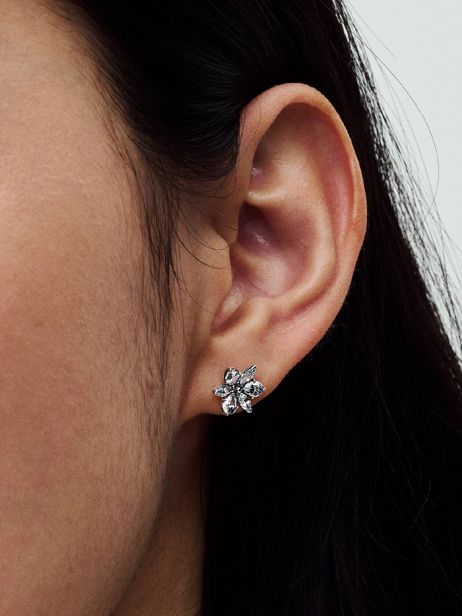 Sparkling Herbarium Cluster Stud Earrings