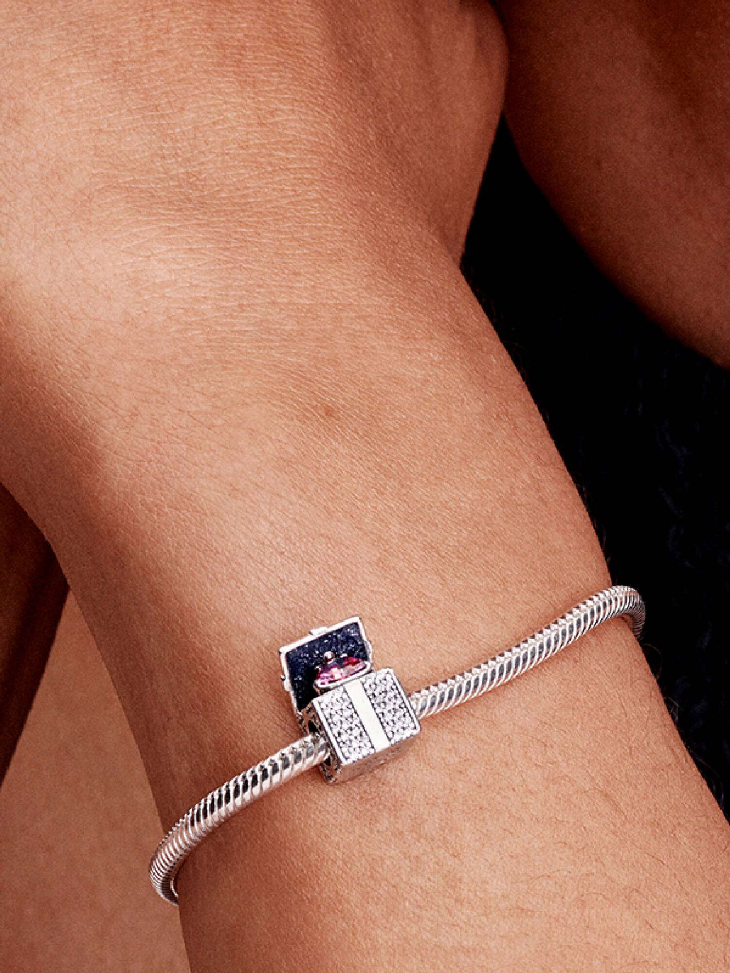 Sparkling Gift Box Charm