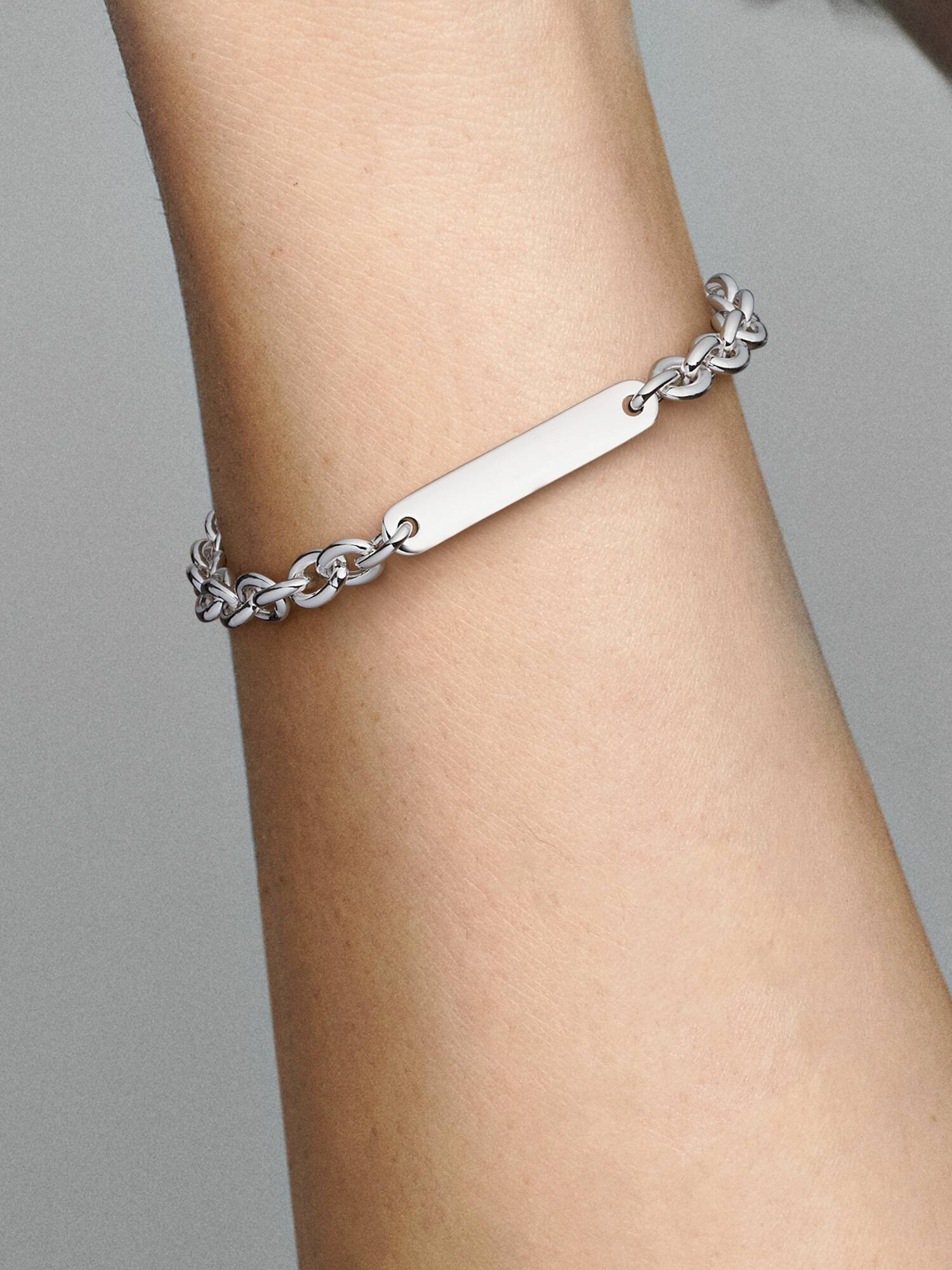 Engravable Bar Link Bracelet