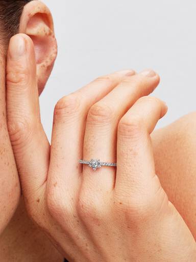 Sparkling Stella Pavé Ring