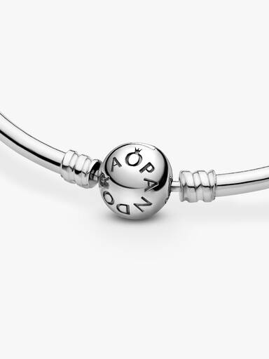 Logo Clasp Bangle