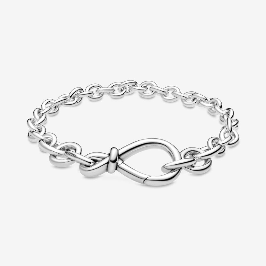Chunky Infinity Knot Chain Bracelet image number 0