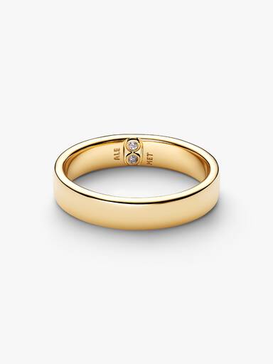 Engravable Classic Band Ring